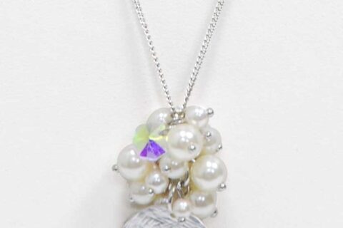 Collier à longue chaîne
