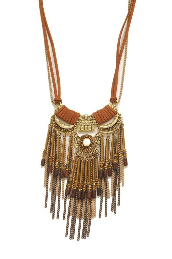 Collier court à franges - chaines en ornement metallique