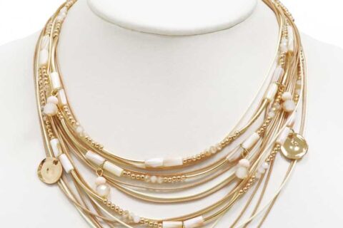 Collier multi chaînes